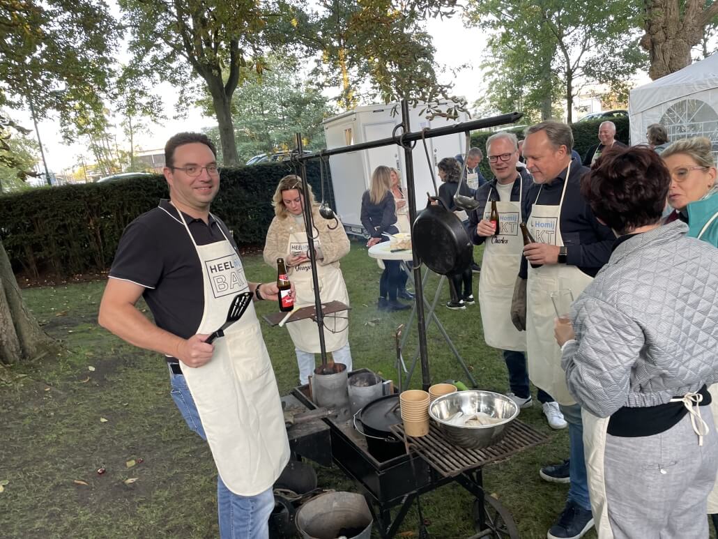 Koken in Dutch Ovens met groepen